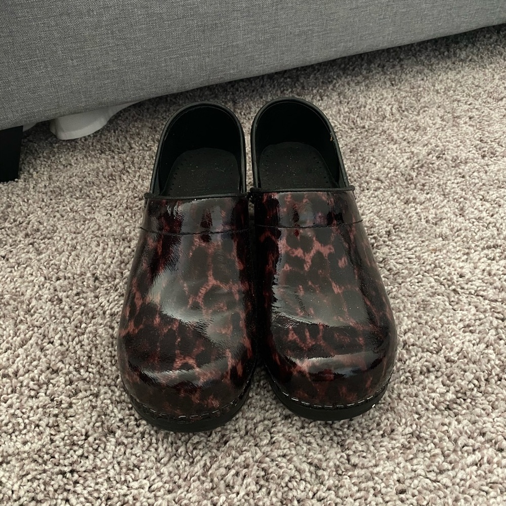 Sanita clogs